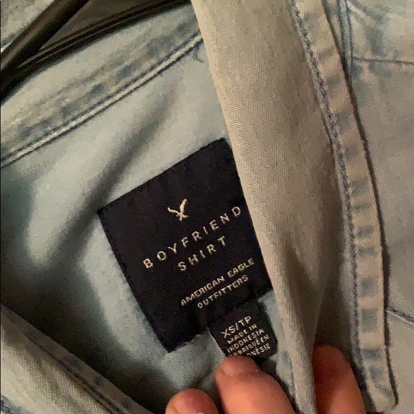 light colored button up jean  jacket - Picture 2 of 2